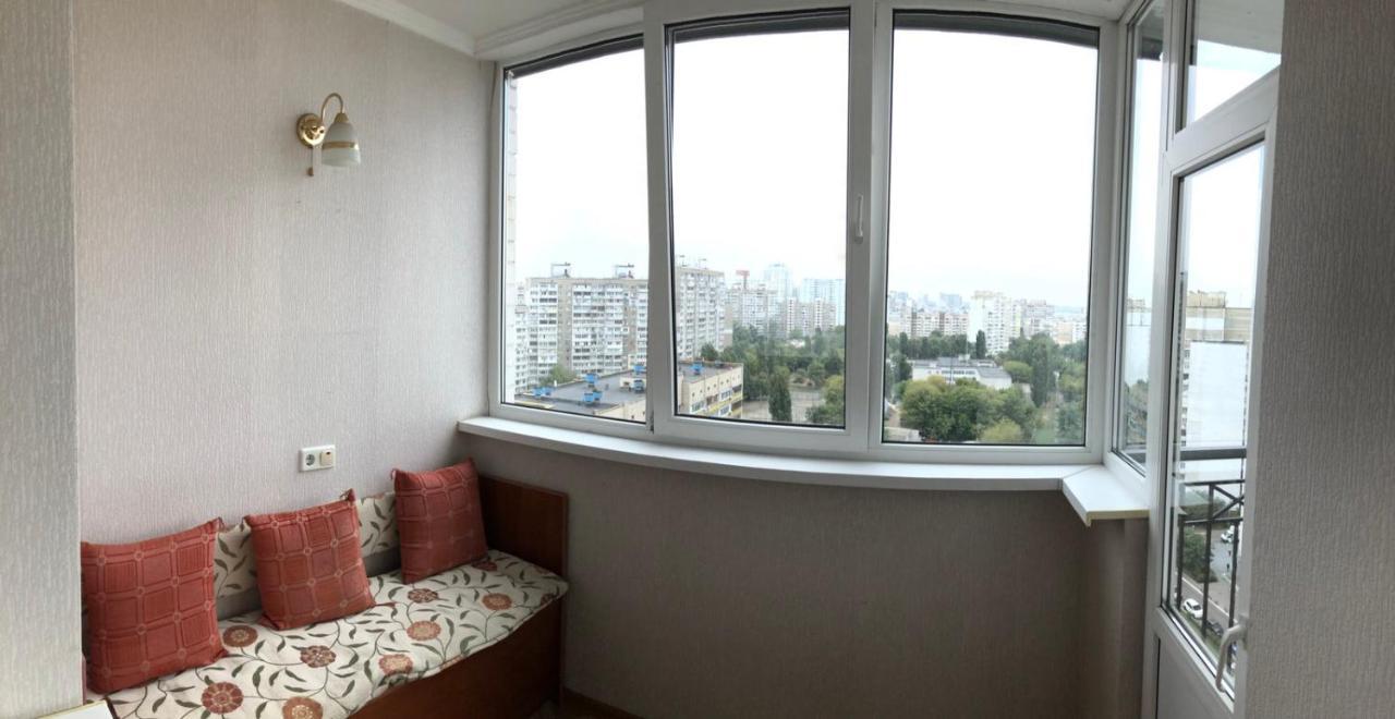 Cosy Flat Apartment Kyiv Exterior photo